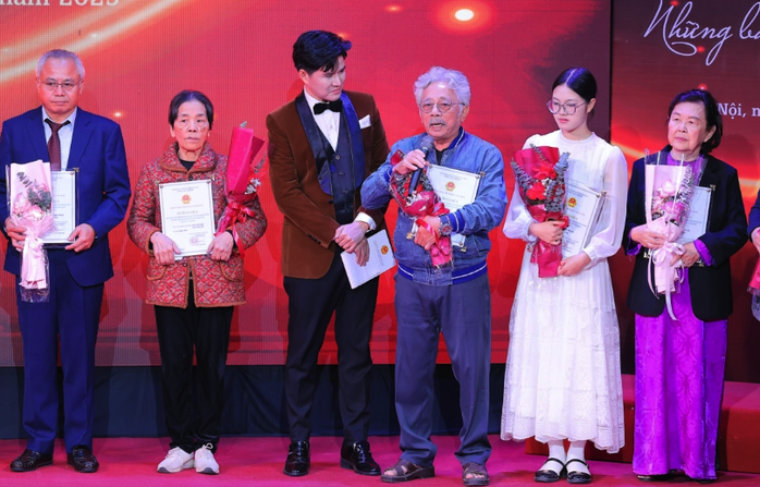 Công bố 50 tác phẩm văn học, nghệ thuật biểu diễn Việt Nam tiêu biểu, xuất sắc - Ảnh 3.