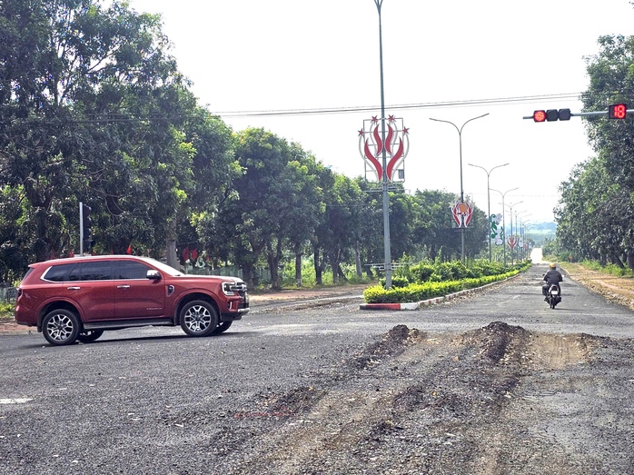 Kết quả kiểm định độc lập đường vừa làm xong đã hỏng ở Gia Lai - Ảnh 1.