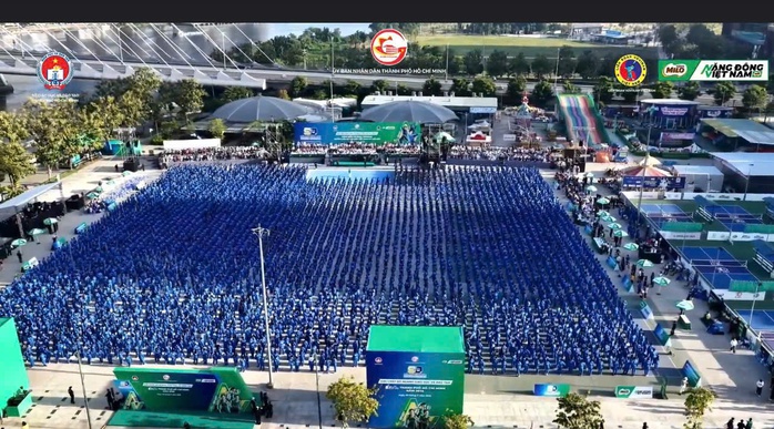 Hơn 60.000 học sinh TP HCM đồng diễn võ nhạc Vovinam, xác lập kỷ lục kép Việt Nam và thế giới - Ảnh 4.