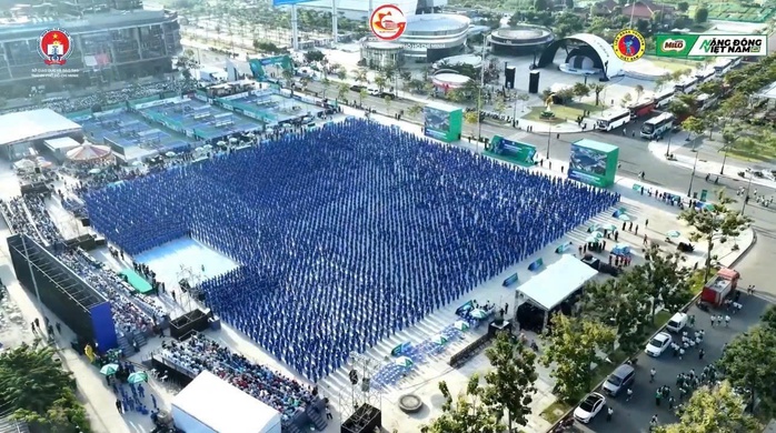 Hơn 60.000 học sinh TP HCM đồng diễn võ nhạc Vovinam, xác lập kỷ lục kép Việt Nam và thế giới - Ảnh 6.
