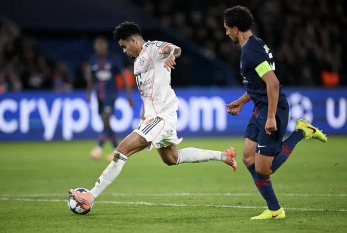 Champions League: Bayern Munich hạ gục "vua châu Âu", thẻ đỏ gây tranh cãi - Ảnh 3.