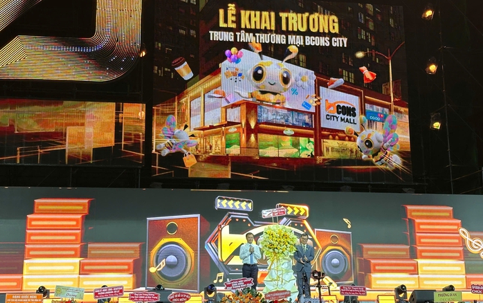 Lãnh đạo TP HCM Tham dự lễ khánh thành Bcons City Mall tại Bình Dương - Ảnh 1. Lãnh đạo TP HCM Tham dự lễ khánh thành Bcons City Mall tại Bình Dương - Ảnh 1.