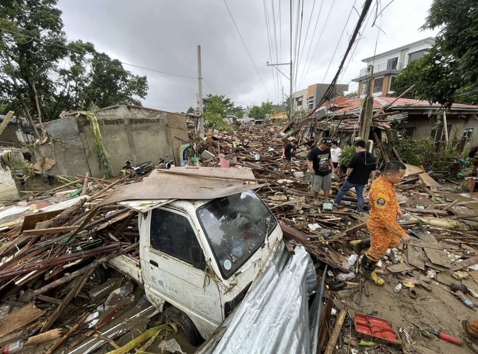 Số người chết do bão Kalmaegi tăng vọt - Ảnh 3.