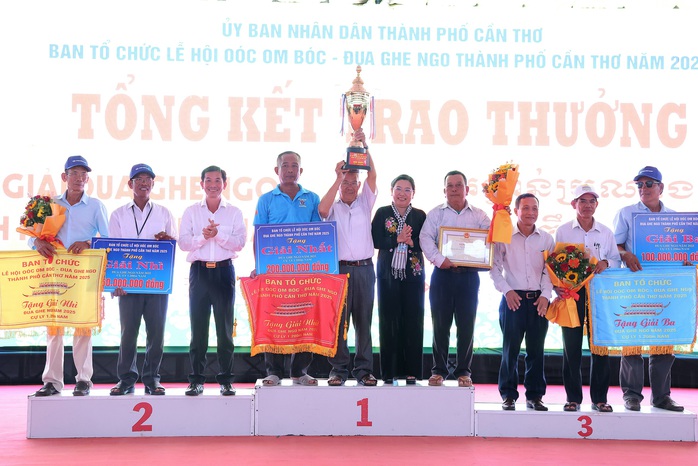 Giải đua ghe ngo TP Cần Thơ: Sự kiện thể thao vua của đồng bào Khmer - Ảnh 13.