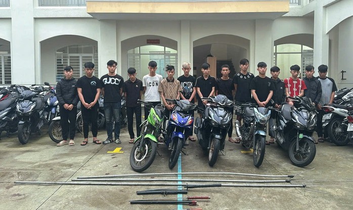 Thanh thiếu niên Đà Nẵng bị khởi tố vì gây rối trật tự công cộng sau trận bi - da - Ảnh 2. Thanh thiếu niên Đà Nẵng bị khởi tố vì gây rối trật tự công cộng sau trận bi - da - Ảnh 2.