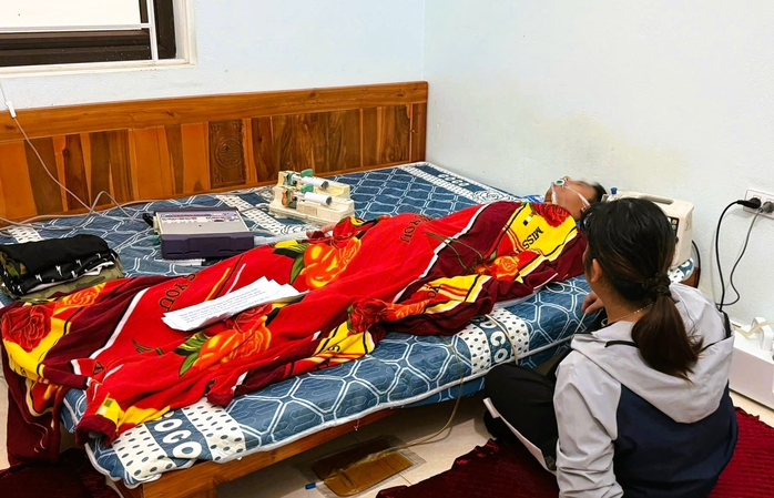 Thông tin mới nam sinh lớp 10 trường cao đẳng nghề bị đánh chấn thương sọ não - Ảnh 1.