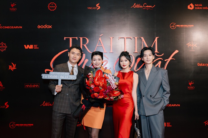 Quách Ngọc Ngoan đẹp đôi bên mỹ nhân "Tử chiến trên không" - Ảnh 7.