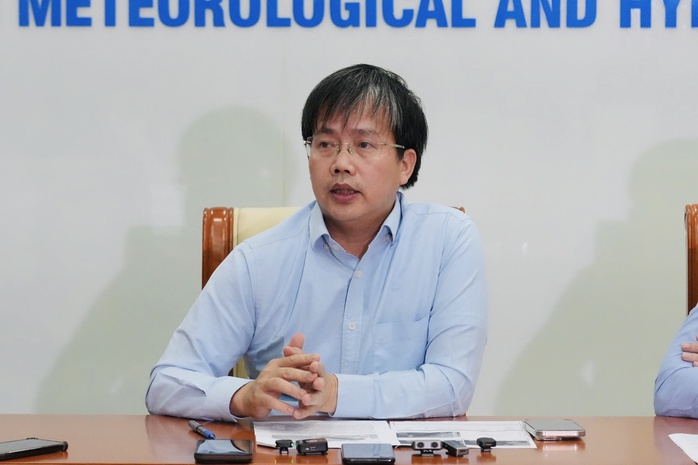 PGS-TS Mai Văn Khiêm: Bão số 13 Kalmaegi đặc biệt nguy hiểm - Ảnh 1.