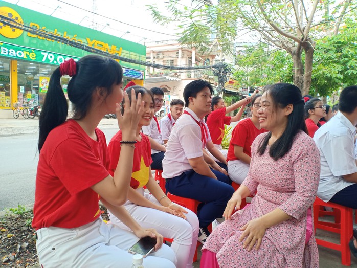 Từ năm 2026, giáo viên vùng khó khăn, dạy trẻ đặc biệt sẽ có thêm ưu đãi - Ảnh 1.