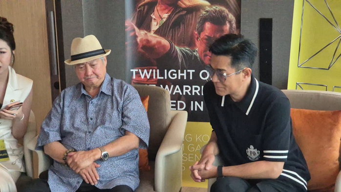 Cổ Thiên Lạc, Hồng Kim Bảo khen ngợi bánh mì và phở Việt - Ảnh 2.