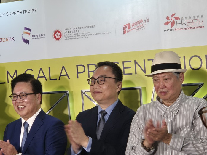 Mỹ nam "Mưa đỏ" phát sốt vì "Dương Quá" Cổ Thiên Lạc, Hồng Kim Bảo - Ảnh 4.