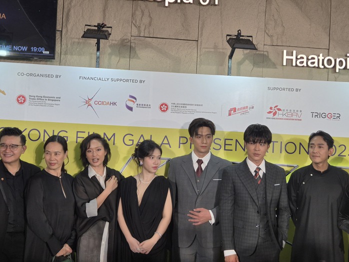 Mỹ nam "Mưa đỏ" phát sốt vì "Dương Quá" Cổ Thiên Lạc, Hồng Kim Bảo - Ảnh 11.