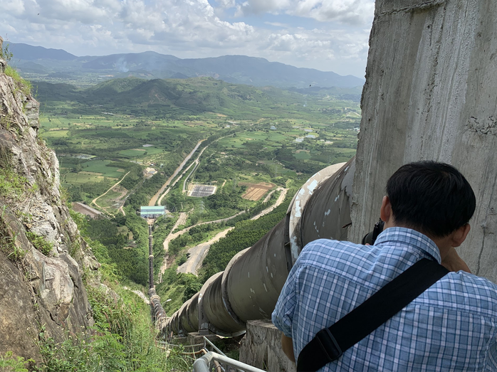 Thủy điện An Khê - KaNak tại Gia Lai tăng xả nước để phòng lũ hiệu quả - Ảnh 1. Thủy điện An Khê - KaNak tại Gia Lai tăng xả nước để phòng lũ hiệu quả - Ảnh 1.