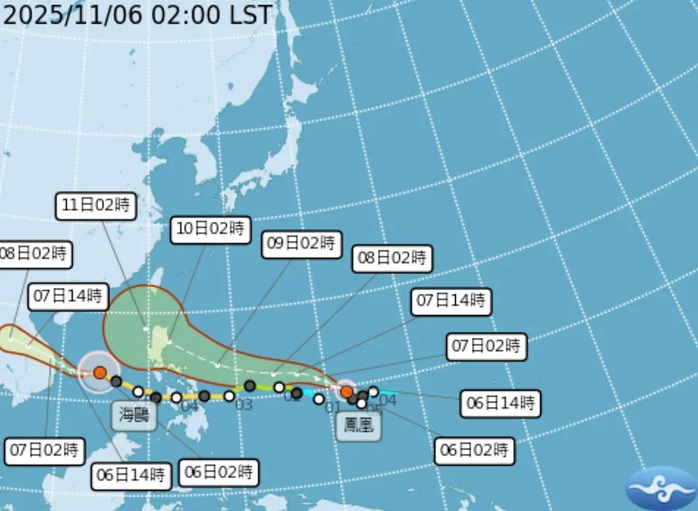 “Quái vật” Phượng hoàng hình thành, cảnh báo bão mạnh cấp siêu bão - Ảnh 2. “Quái vật” Phượng hoàng hình thành, cảnh báo bão mạnh cấp siêu bão - Ảnh 2.