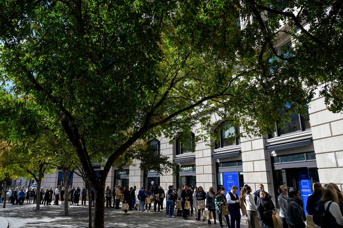 Mỹ nỗ lực "mở cửa" lại chính phủ - Ảnh 1.