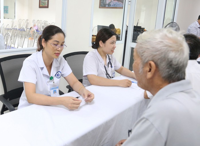 Phòng bệnh từ sớm , đầu tư cho tương lai và sức khỏe cộng đồng - Ảnh 3. Phòng bệnh từ sớm , đầu tư cho tương lai và sức khỏe cộng đồng - Ảnh 3.