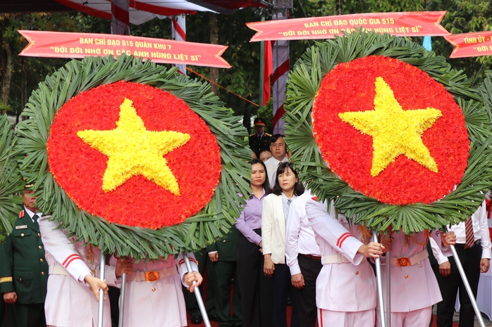 Quân khu 7 tổ chức lễ xuất quân làm nhiệm vụ tìm kiếm, quy tập hài cốt liệt sĩ tại Campuchia - Ảnh 21.