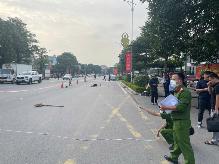 Con rể lái xe ô tô đâm, chèn qua người khiến bố vợ cũ tử vong - Ảnh 2.