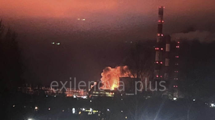 Ukraine tấn công “xương sống” của nền kinh tế Nga - Ảnh 1.