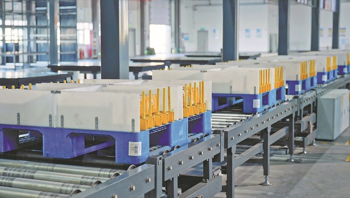 NHÌN RA THẾ GIỚI: Công viên tái chế 2 triệu tấn rác mỗi năm - Ảnh 1.