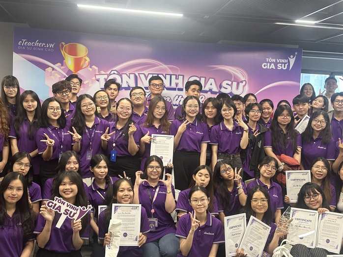 Những gia sư trẻ “gieo chữ bằng tâm” - Ảnh 1.