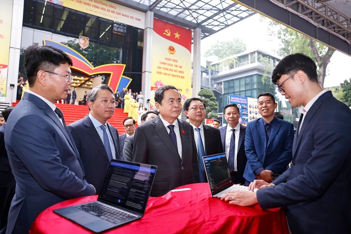 Đưa thể chế và pháp luật trở thành lợi thế cạnh tranh - Ảnh 1.