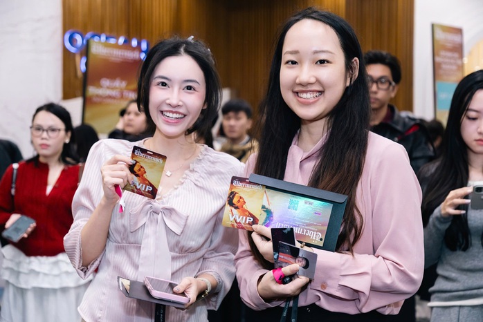 Fan đổ về Ocean City check in G-DRAGON 2025 WORLD TOUR [&Uuml;bermensch] IN HANOI, chờ concert lịch sử - Ảnh 6.