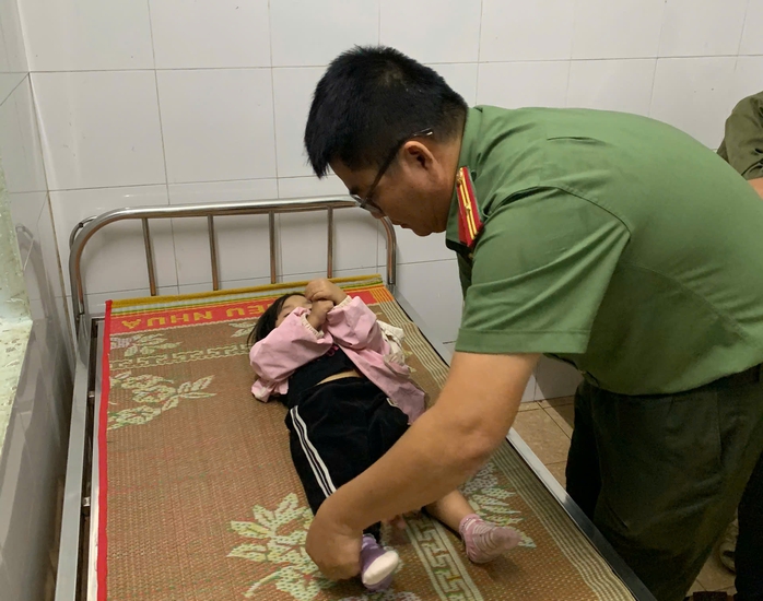 Thiệt hại Đắk Lắk do bão số 13 Kalmaegi: 4 Người thương vong và hàng trăm ngôi nhà hư hỏng - Ảnh 2. Thiệt hại Đắk Lắk do bão số 13 Kalmaegi: 4 Người thương vong và hàng trăm ngôi nhà hư hỏng - Ảnh 2.