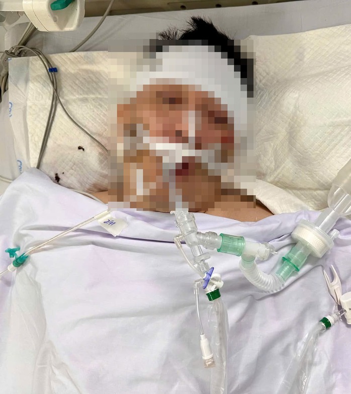 Tìm thân nhân người đàn ông bị tai nạn đang cấp cứu tại bệnh viện - Ảnh 1.