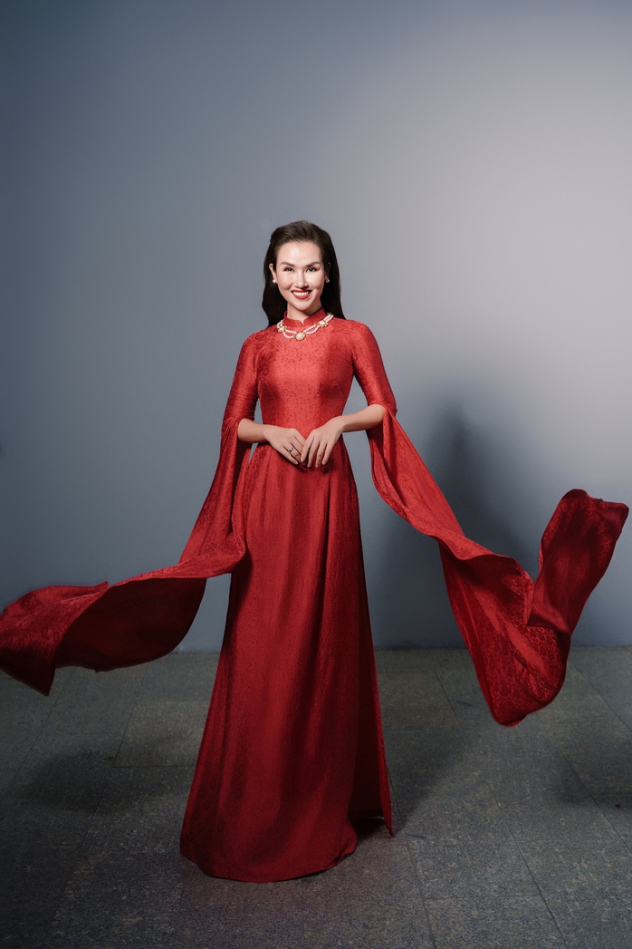 Võ Hạ Trâm ra mắt MV "nghìn tỉ": Chuyện gì đã xảy ra? - Ảnh 5.