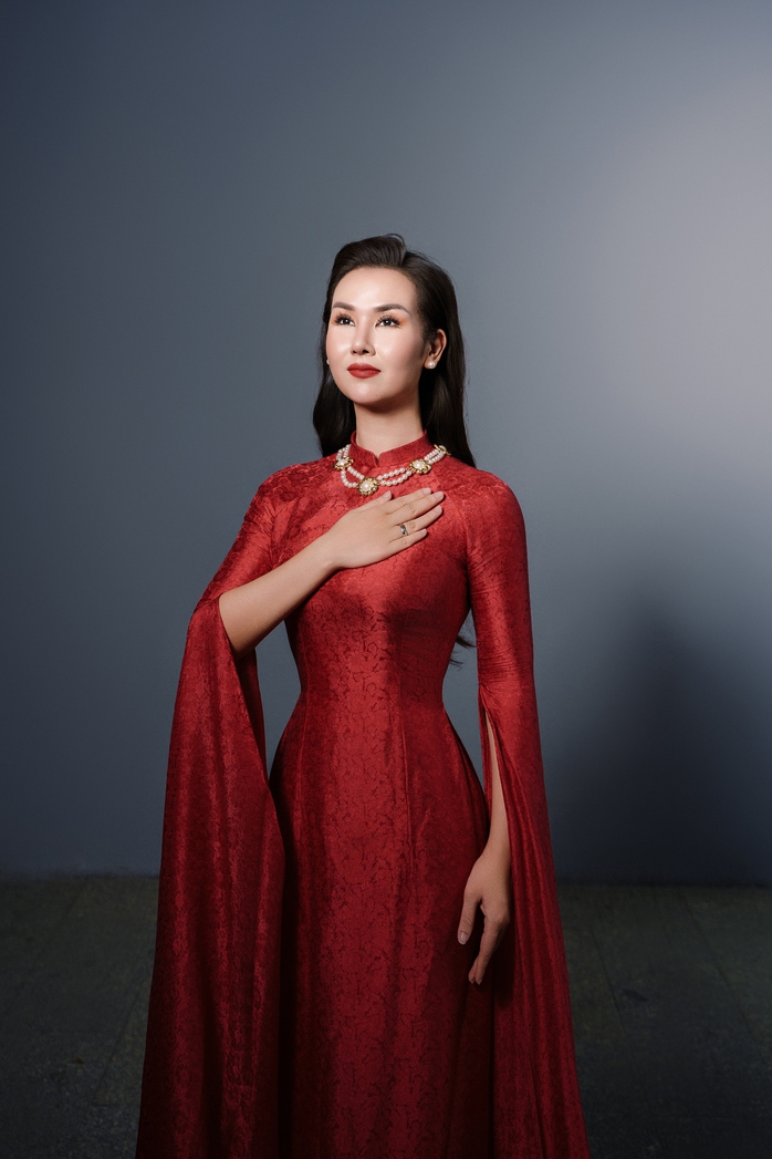 Võ Hạ Trâm ra mắt MV "nghìn tỉ": Chuyện gì đã xảy ra? - Ảnh 3.