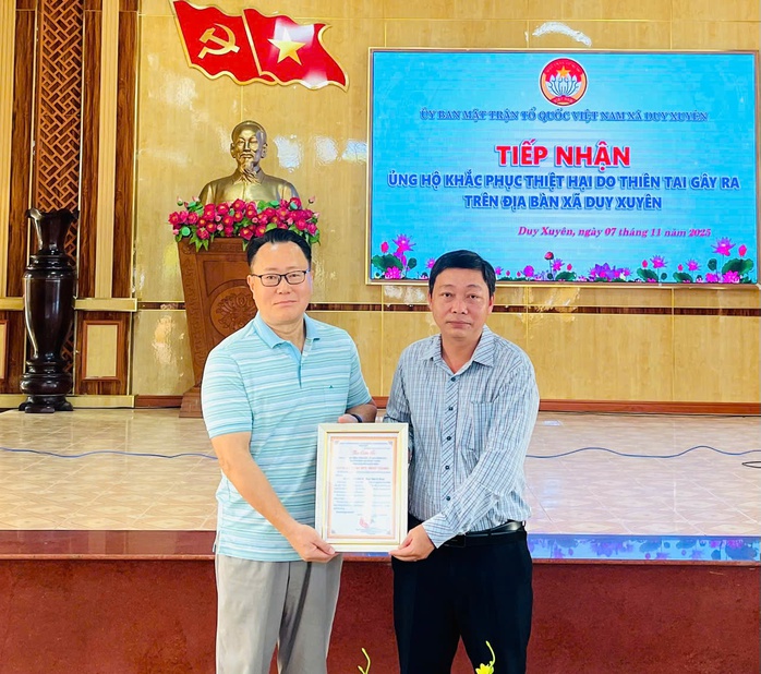 Công ty ở Đà Nẵng chi 15 tỉ hỗ trợ nhân viên, 5 tỉ cho xã khắc phục mưa lũ - Ảnh 2. Công ty ở Đà Nẵng chi 15 tỉ hỗ trợ nhân viên, 5 tỉ cho xã khắc phục mưa lũ - Ảnh 2.