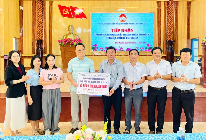 Công ty ở Đà Nẵng chi 15 tỉ hỗ trợ nhân viên, 5 tỉ cho xã khắc phục mưa lũ - Ảnh 1. Công ty ở Đà Nẵng chi 15 tỉ hỗ trợ nhân viên, 5 tỉ cho xã khắc phục mưa lũ - Ảnh 1.