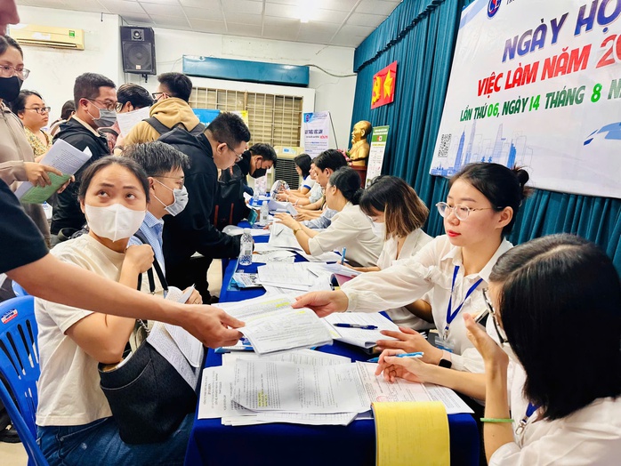 Đối tượng nào được tăng mức hưởng trợ cấp thất nghiệp từ 1-1-2026? - Ảnh 1.