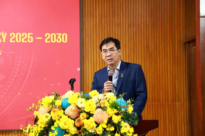 TS Lê Trường Sơn tiếp tục làm Hiệu trưởng Trường ĐH Luật TP HCM - Ảnh 2.