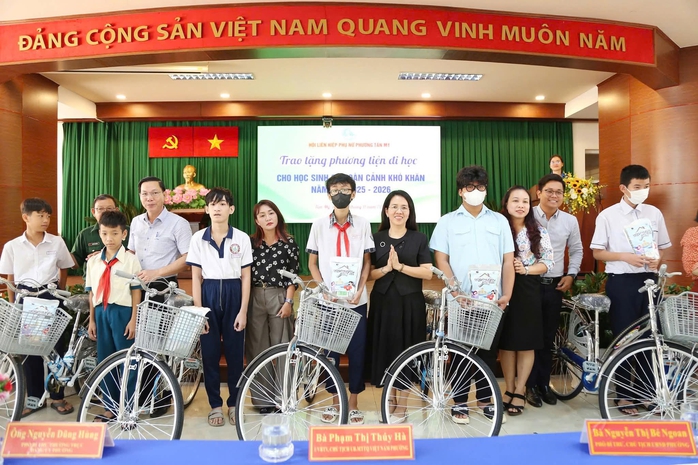 - Ảnh 1. - Ảnh 1.