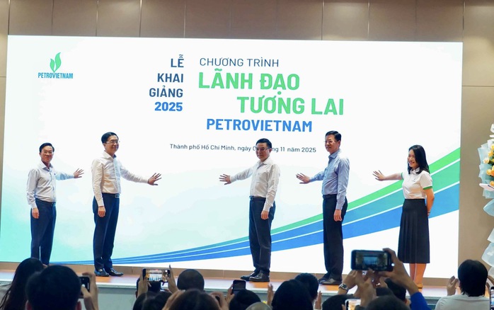 Petrovietnam khai giảng chương trình "lãnh đạo tương lai" - Ảnh 2.