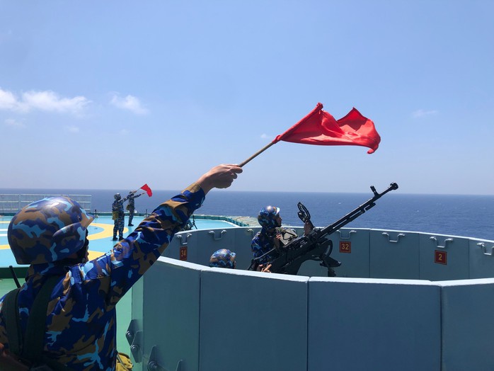 Biển Đông chưa hết "nóng" - Ảnh 1.