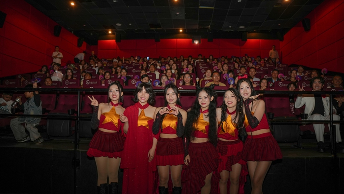 Một Việt Nam mới tinh đầy ấn tượng của V.STAR - Ảnh 1.