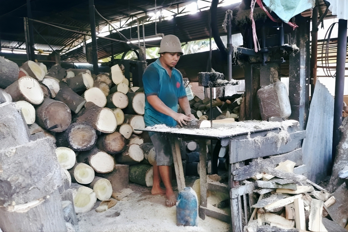 Thẩm mỹ dân gian qua những chi tiết chạm khắc tinh xảo - Ảnh 3.