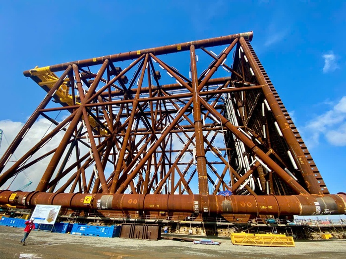 Bí thư Thành ủy TP HCM Trần Lưu Quang dự lễ hạ thủy và gắn biển công trình tại Petrovietnam - Ảnh 5.