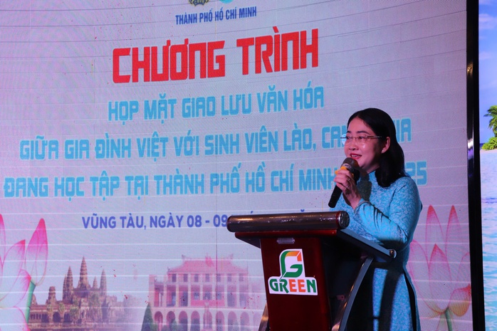 Giao lưu văn hóa giữa gia đình Việt và sinh viên Lào, Campuchia - Ảnh 3.