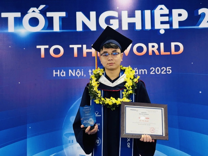 Thủ khoa sở hữu loạt bài báo quốc tế, giành học bổng tiến sĩ tại Singapore - Ảnh 1.