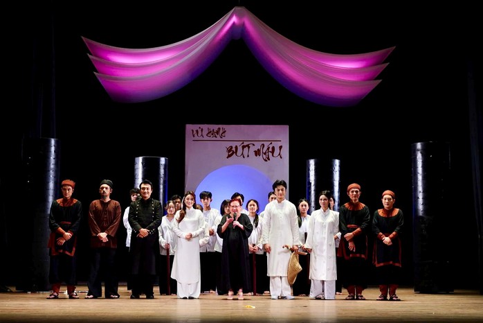 Nghệ sĩ Phước Lộc – Vở "Bút máu" – Hành trình của đam mê, kiên nhẫn và biết ơn - Ảnh 3.