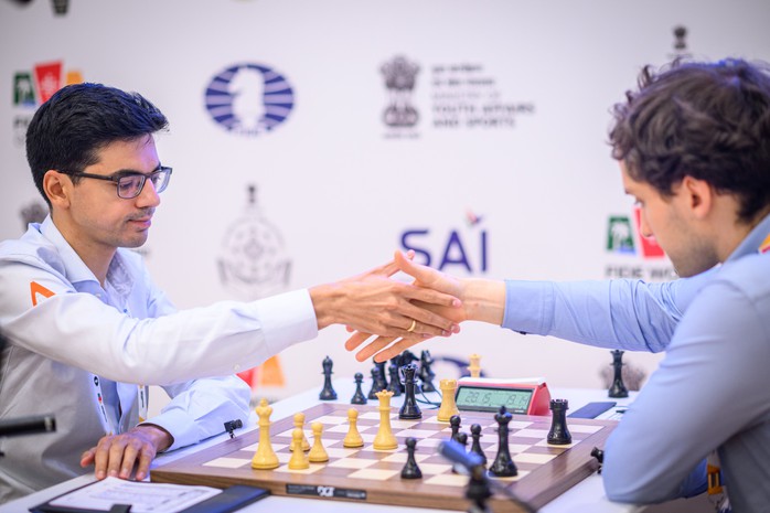 Lê Quang Liêm thắng Jeffery Xiong vòng 3 World Cup, "vua cờ" Gukesh bị loại sốc - Ảnh 4.