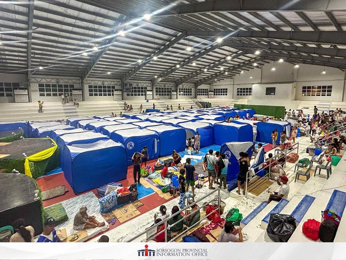 Bão Fung Wong tăng cấp thần tốc thành siêu bão, Philippines xả nước hàng loạt đập quan trọng - Ảnh 3. Bão Fung Wong tăng cấp thần tốc thành siêu bão, Philippines xả nước hàng loạt đập quan trọng - Ảnh 3.