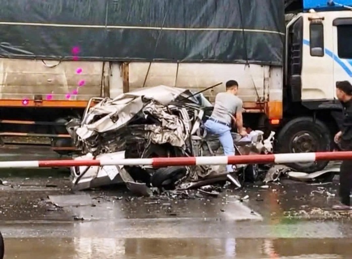 Thiết kế xe an toàn giúp tài xế sống sót trong Vụ tai nạn nghiêm trọng tại Ninh Bình - Ảnh 1. Thiết kế xe an toàn giúp tài xế sống sót trong Vụ tai nạn nghiêm trọng tại Ninh Bình - Ảnh 1.