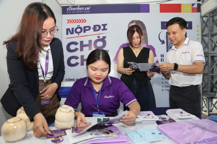 Job Link 2025: Cơ hội học bổng “0 đồng” và việc làm gia sư  - Ảnh 2.
