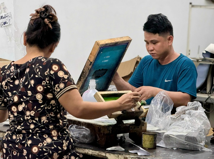 Tiền thưởng lễ, Tết có phải nộp thuế thu nhập cá nhân? - Ảnh 1.