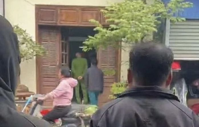 Điều tra tử vong 2 người đàn ông trong tư thế bất thường tại xã Bình Minh - Ảnh 1.